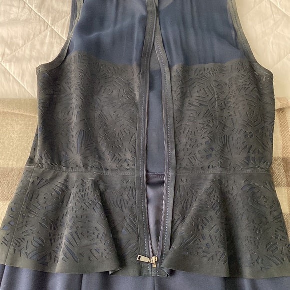 Dress - Picture 6 of 6